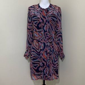 Banana Republic || Woman’s long sleeve button down Dress size 4